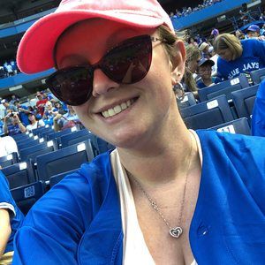 Meet your Posher, Danielle